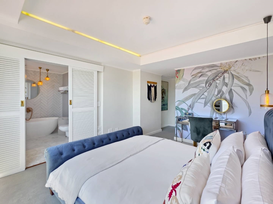 2 Bedroom Property for Sale in Fresnaye Western Cape